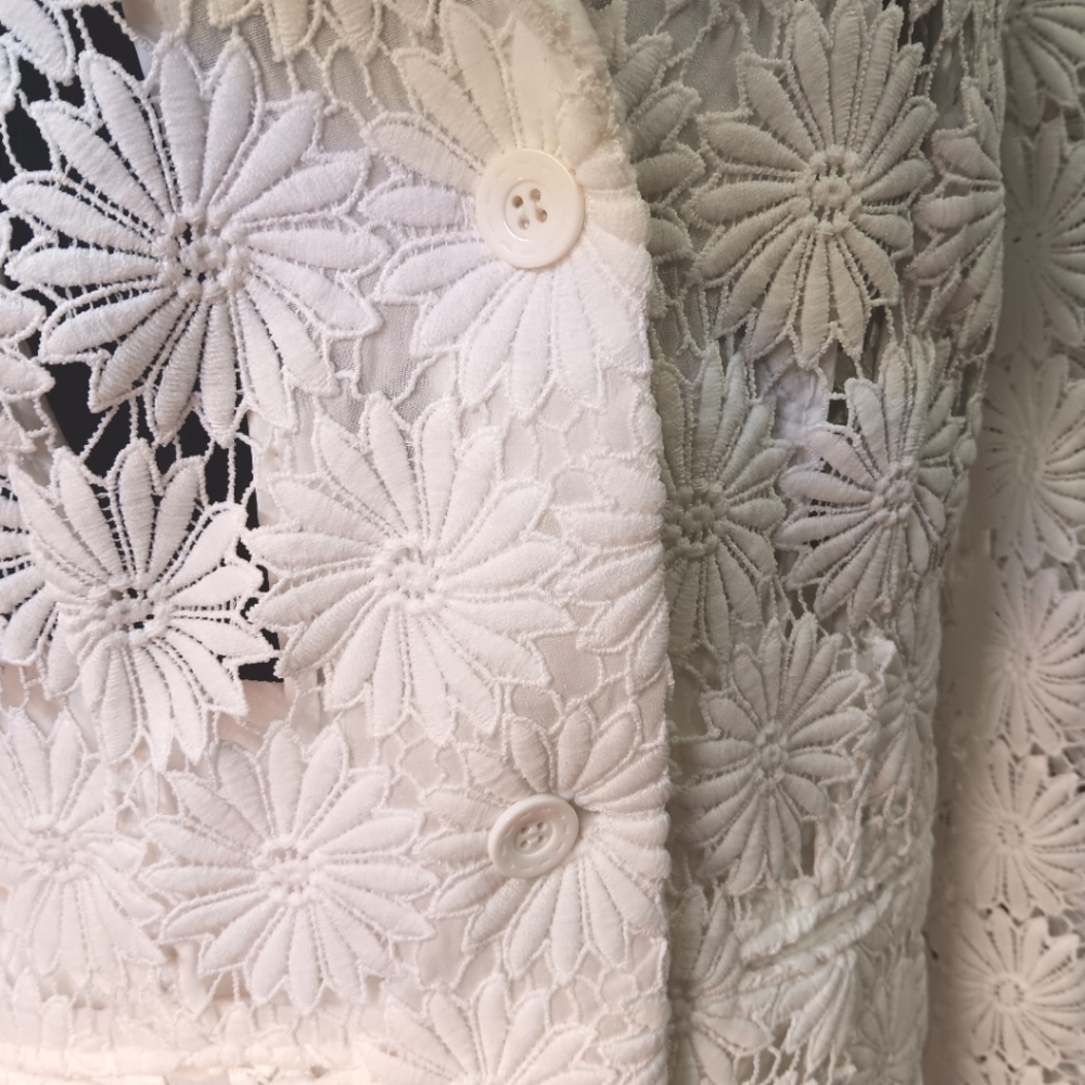 Berek White Lace Daisy Sz Lg Blazer - NWT - Picture 6 of 11